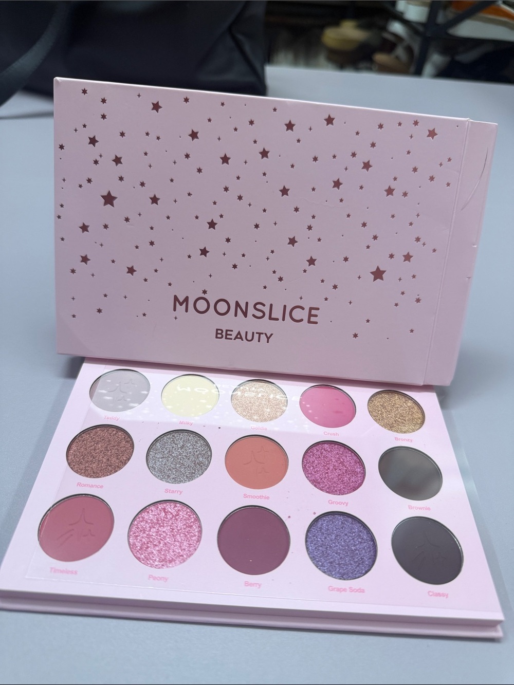 Moonslice Beauty 15-Color Pink Eyeshadow Palette
